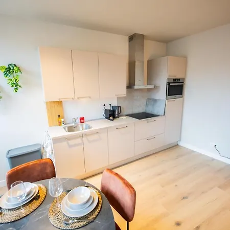 Apartment Ample 3 Bedroom *
