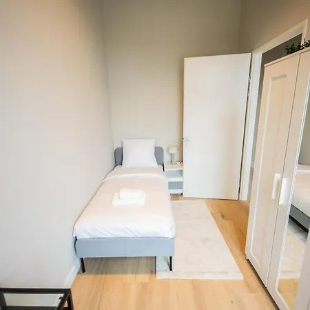 Ample 3 Bedroom * Роттердам